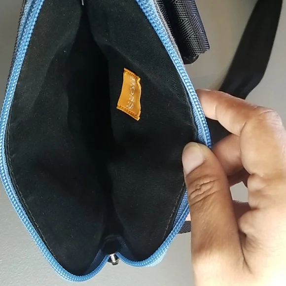 Hugo Boss Envelope Bag - Picture 14 of 16